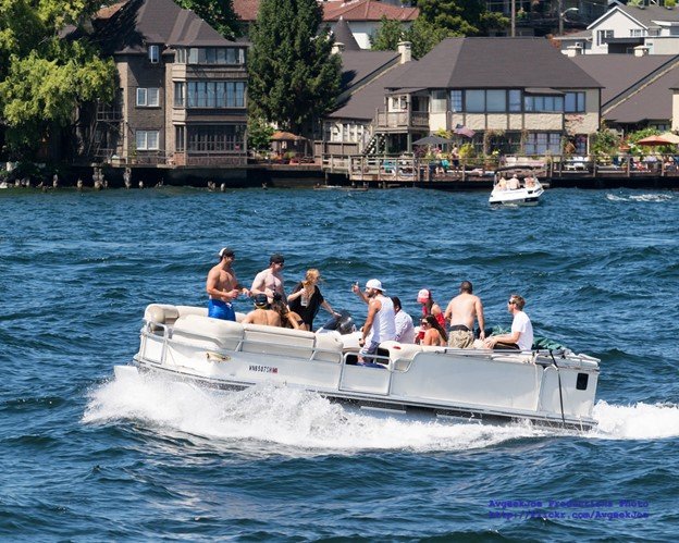 boat show, pontoon boat