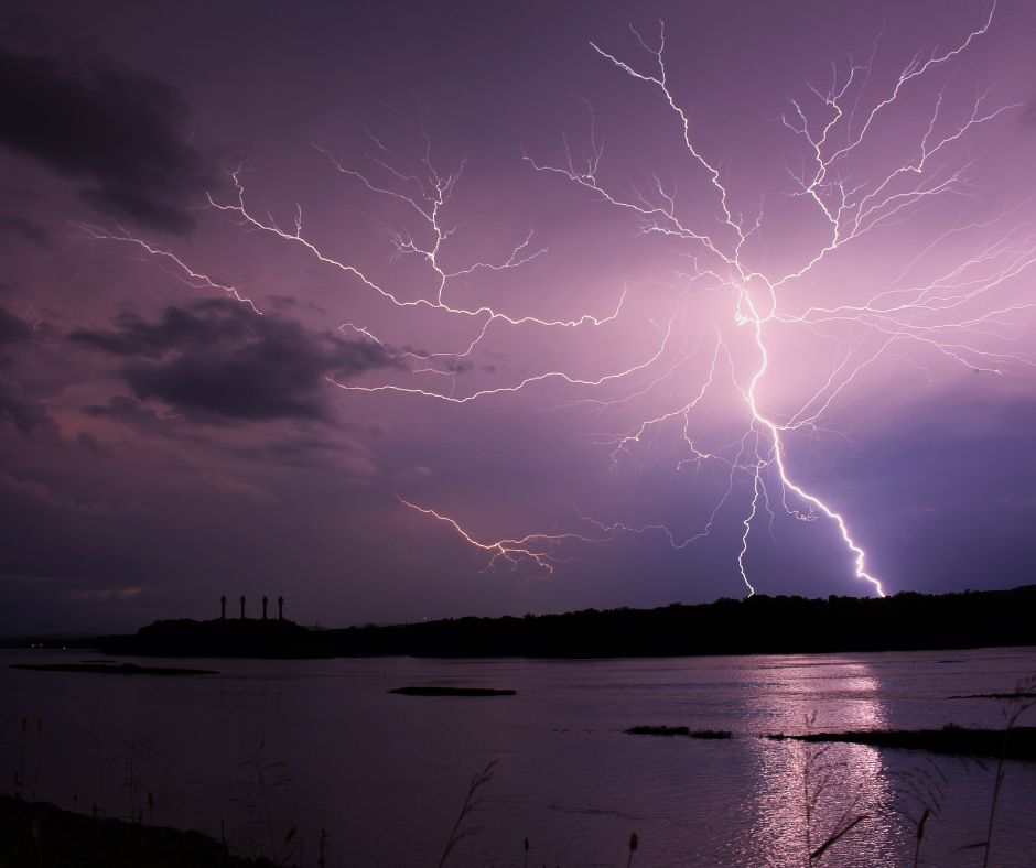 lightning, boat safety, storm, thunderstorm
